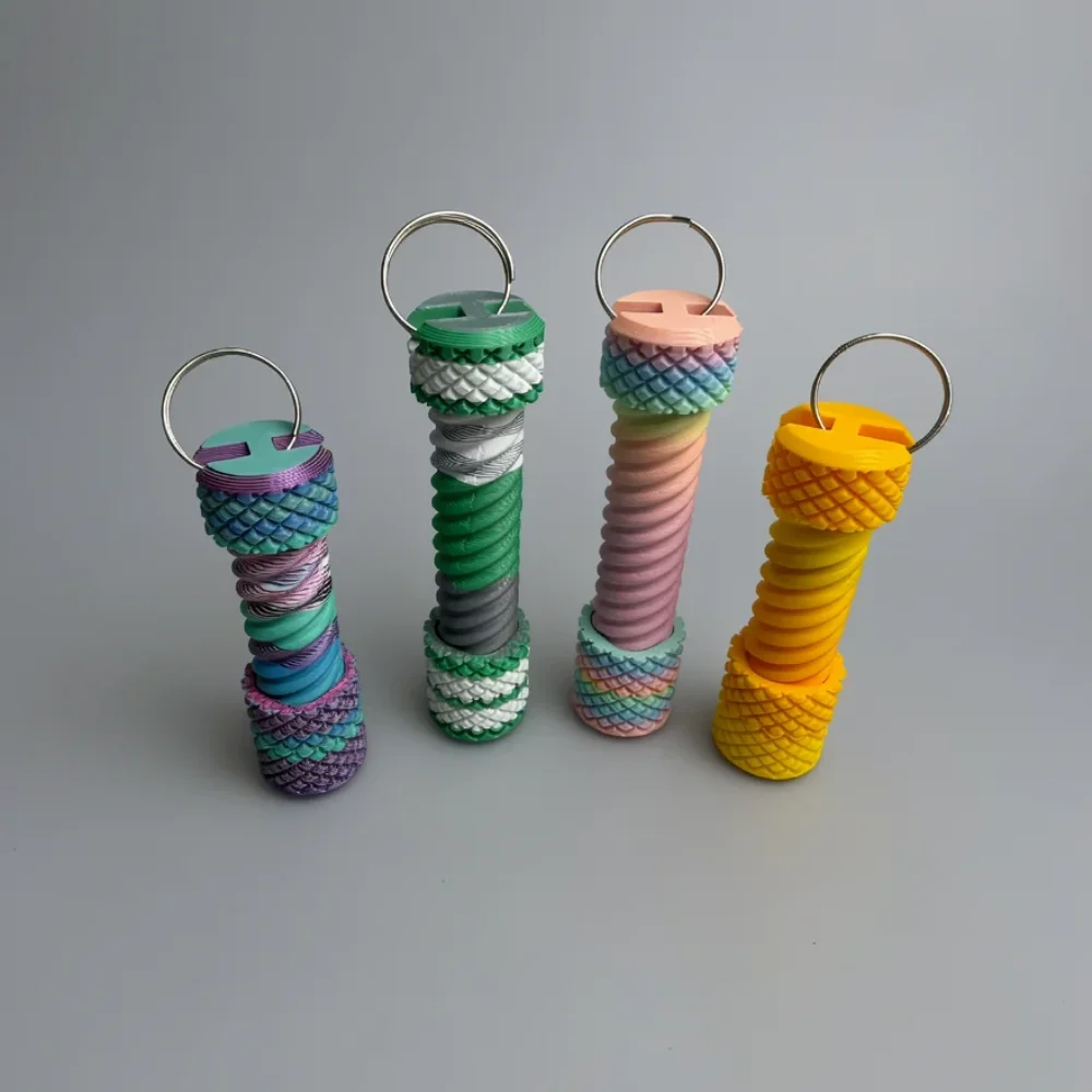Fidget Bolt Stash Keychain – 8cm